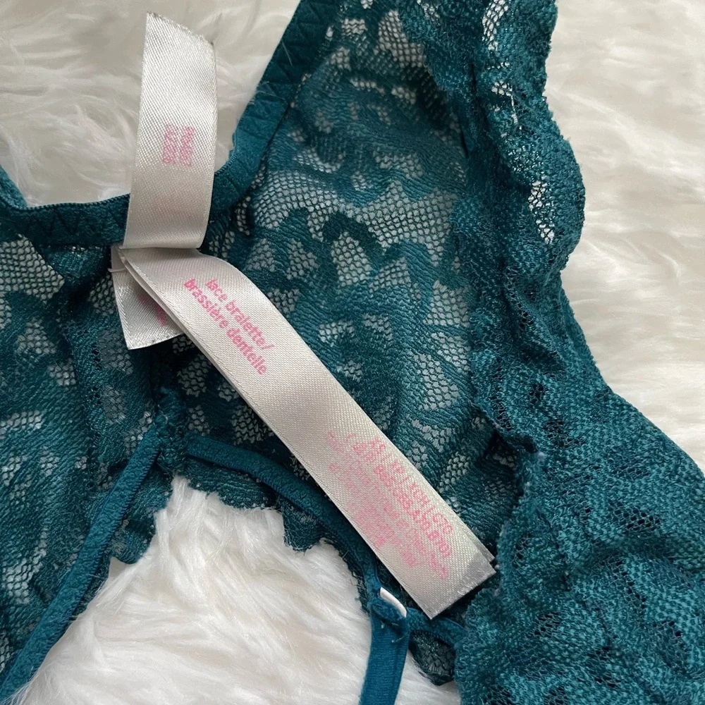 PINK Victoria’s Secret Lace Teal Green Strappy-Back Bralette - Picture 5 of 9